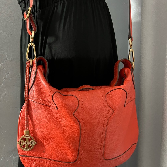Tory Burch Fire Orange Amalie 2 way bag - Picture 9 of 16